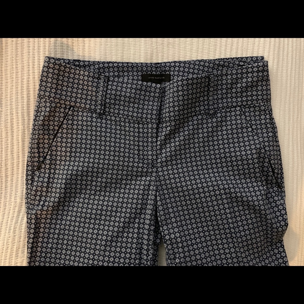 Ann Taylor Capri Trousers - Size 4